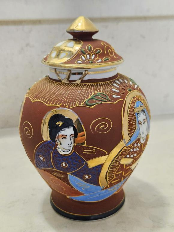Lucrarea kintsugi vindecată, pregătită pentru o nouă viață